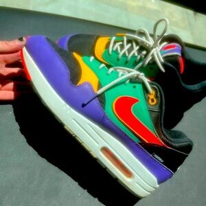 Nike Air Max Windbreaker